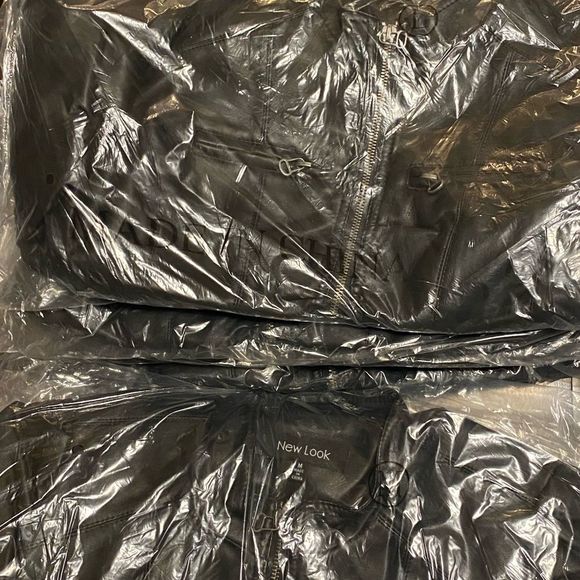 ASOS - NEW LOOK - Faux Leather Puff Sleeve Zip Jacket w Stretch Bodice - Picture 12 of 13